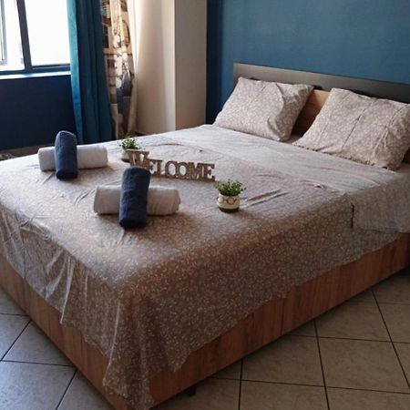 Railway Area Studio Parking Салоники Экстерьер фото