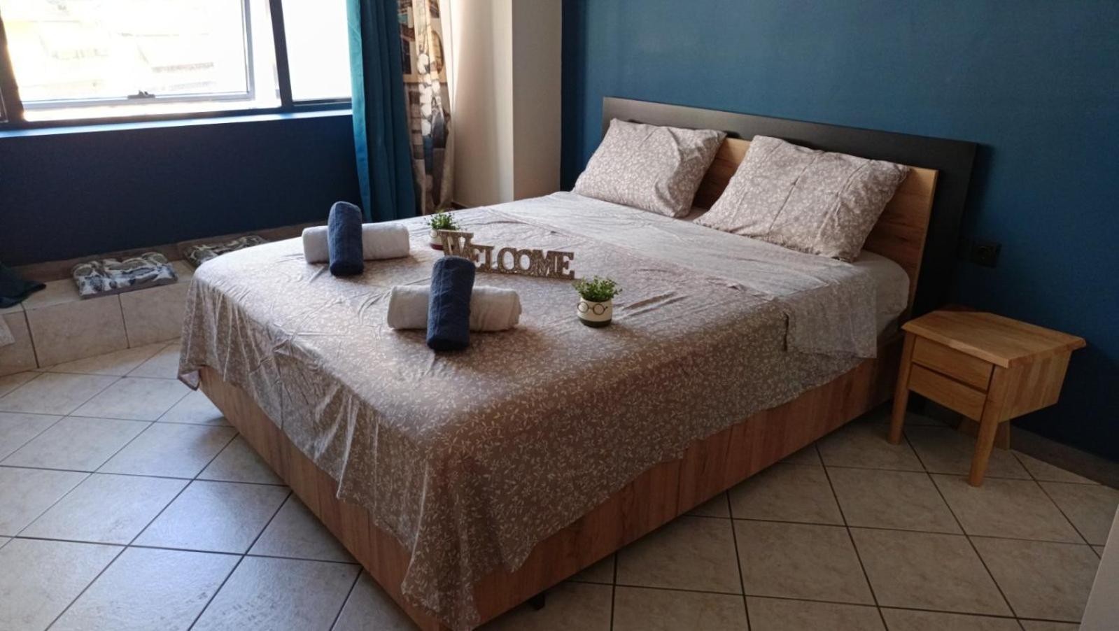Railway Area Studio Parking Салоники Экстерьер фото